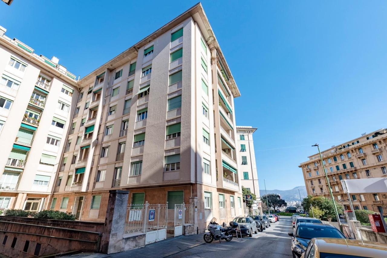 Апартаменты Joivy Cute Flat With Terrace Генуя Экстерьер фото